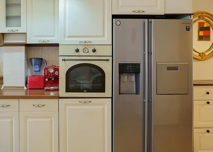 5* Mansion In Center *